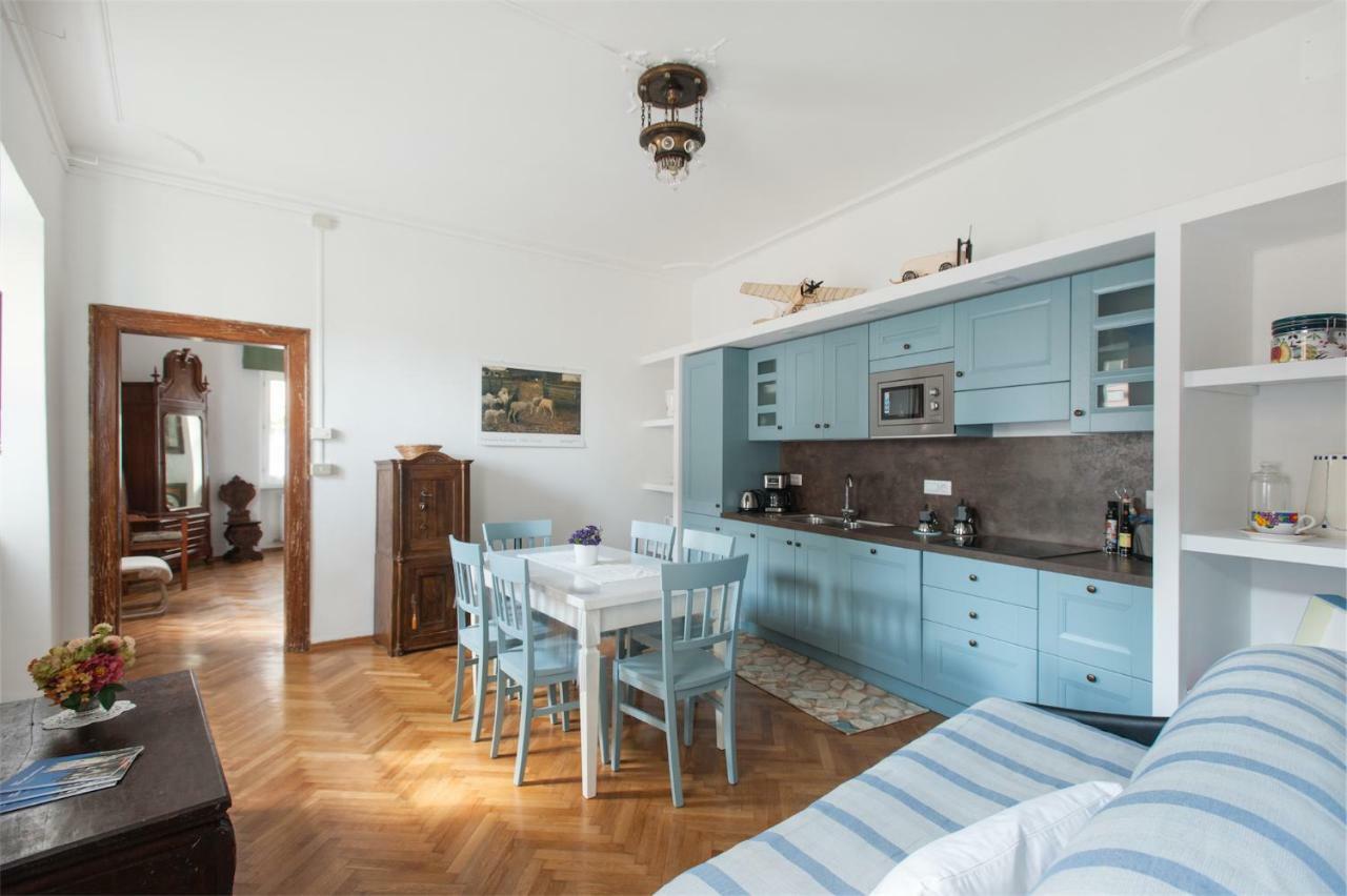 Ferienwohnung Dimora Storica Caproni Arco Exterior foto